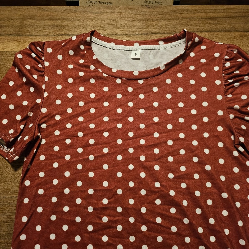 Red/White Polka Dot Shirt W Puff Sleeves, Rounded Hem. Boden Inspired - Picture 2 of 8